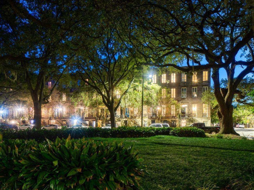 Gordon Inn Azalea Savannah Extérieur photo